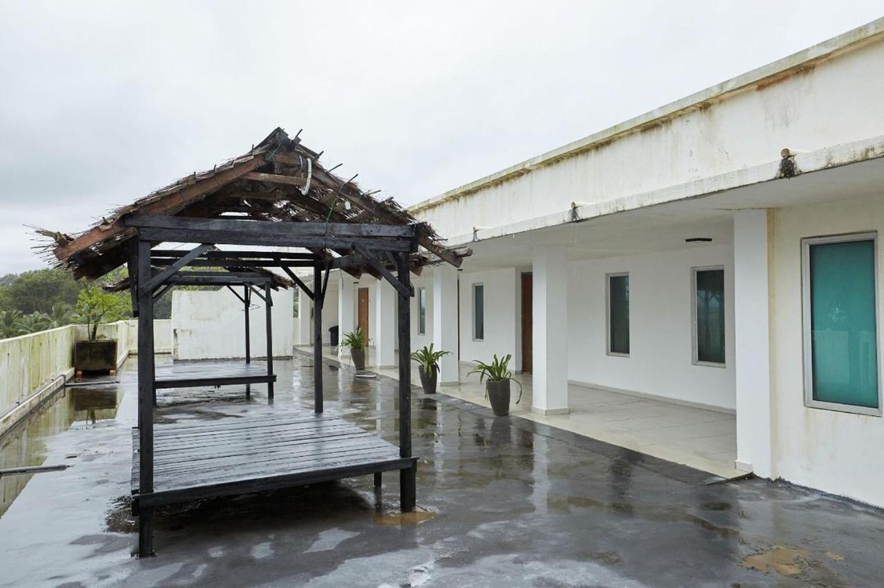 студио 5500 кв. м, собственных ванных: 1, в Бесерах Kampung Sungai Karang Экстерьер фото