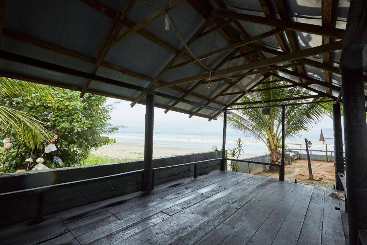 студио 5500 кв. м, собственных ванных: 1, в Бесерах Kampung Sungai Karang Экстерьер фото